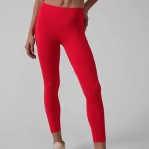 Athleta salutation stash pocket II tight